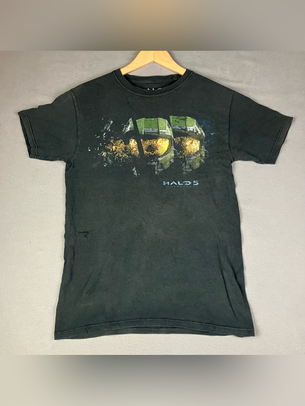 Halo 5 Guardians Men’s Size Small T-Shirt Video Game Graphic Tee Black Flaws. In